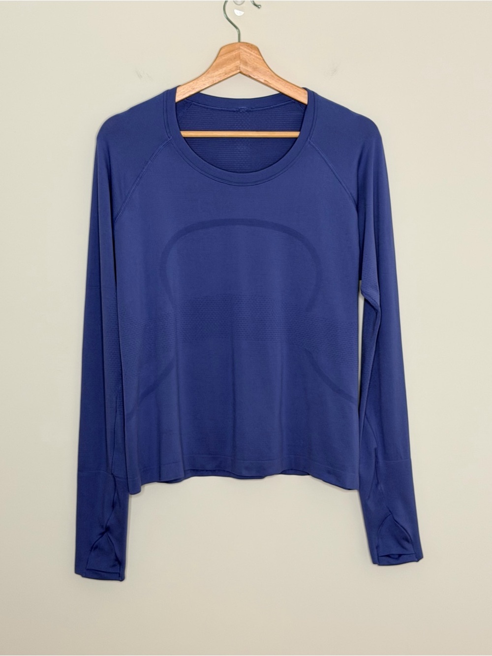 Lululemon Swiftly Tech Long-Sleeve Shirt 2.0
Hip Length gym running size 14 - Picture 2 of 8